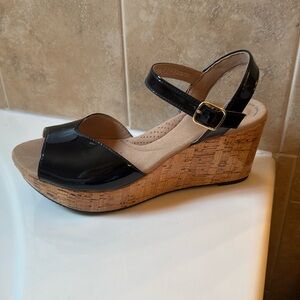 Never been worn platform , a littler too high for someone always on their feet .